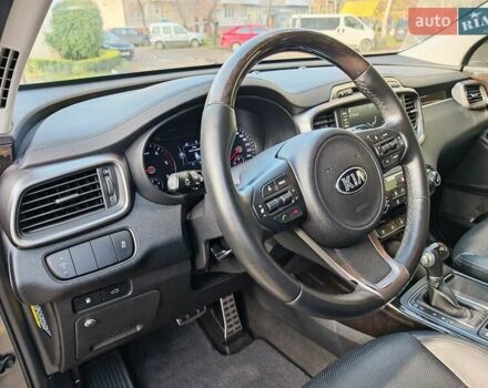 Сірий Кіа Соренто, об'ємом двигуна 2.2 л та пробігом 201 тис. км за 20500 $, фото 51 на Automoto.ua