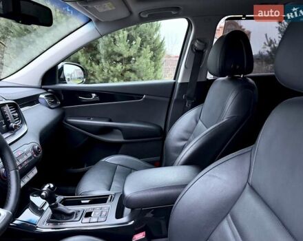 Серый Киа Соренто, объемом двигателя 2.2 л и пробегом 193 тыс. км за 21300 $, фото 25 на Automoto.ua