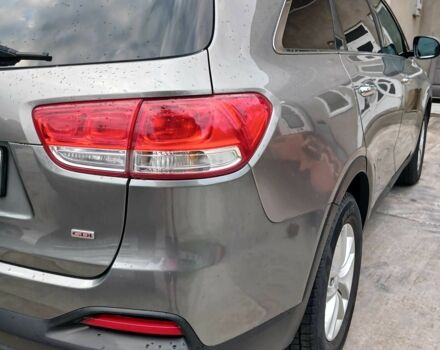 Серый Киа Соренто, объемом двигателя 2.4 л и пробегом 110 тыс. км за 14000 $, фото 3 на Automoto.ua