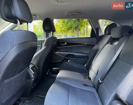 Серый Киа Соренто, объемом двигателя 2.4 л и пробегом 157 тыс. км за 14440 $, фото 19 на Automoto.ua