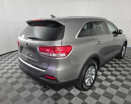 Сірий Кіа Соренто, об'ємом двигуна 0 л та пробігом 142 тис. км за 10400 $, фото 3 на Automoto.ua