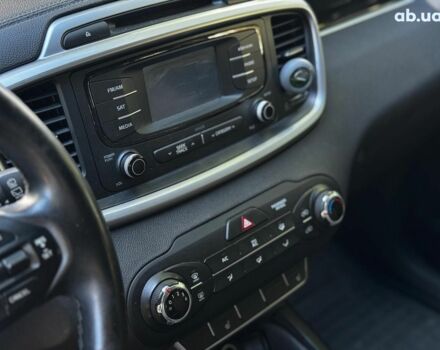 Серый Киа Соренто, объемом двигателя 2.4 л и пробегом 157 тыс. км за 14440 $, фото 14 на Automoto.ua