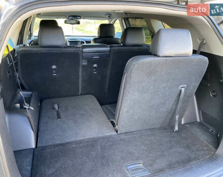 Серый Киа Соренто, объемом двигателя 3.34 л и пробегом 115 тыс. км за 15250 $, фото 12 на Automoto.ua