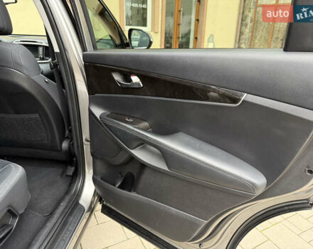 Серый Киа Соренто, объемом двигателя 2.4 л и пробегом 137 тыс. км за 15700 $, фото 13 на Automoto.ua