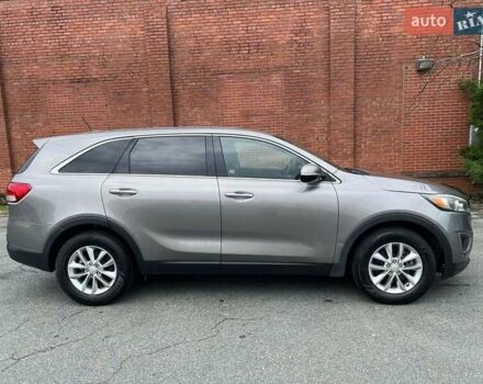Серый Киа Соренто, объемом двигателя 2.36 л и пробегом 116 тыс. км за 19200 $, фото 3 на Automoto.ua