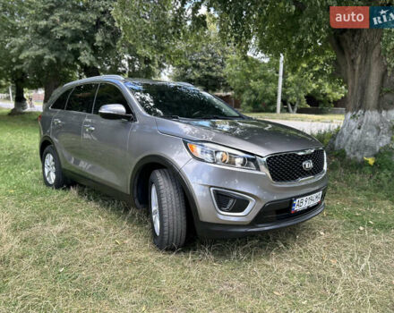 Серый Киа Соренто, объемом двигателя 2.36 л и пробегом 188 тыс. км за 14999 $, фото 24 на Automoto.ua