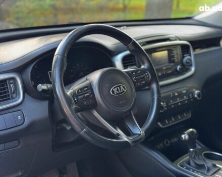 Серый Киа Соренто, объемом двигателя 2.4 л и пробегом 157 тыс. км за 14440 $, фото 12 на Automoto.ua