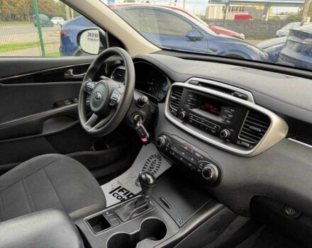 Сірий Кіа Соренто, об'ємом двигуна 2.4 л та пробігом 214 тис. км за 10900 $, фото 11 на Automoto.ua