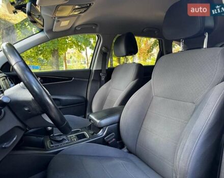 Серый Киа Соренто, объемом двигателя 2.4 л и пробегом 157 тыс. км за 14440 $, фото 17 на Automoto.ua