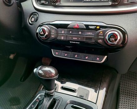 Киа Соренто 2016 в Одессе на Automoto.ua Серый Киа Соренто, объемом двигателя 2 л и пробегом 137 тыс. км за 21000 $, фото 9 на Automoto.ua