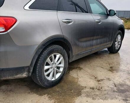 Серый Киа Соренто, объемом двигателя 2.36 л и пробегом 110 тыс. км за 14000 $, фото 6 на Automoto.ua