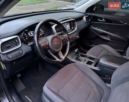 Серый Киа Соренто, объемом двигателя 2.4 л и пробегом 171 тыс. км за 15200 $, фото 34 на Automoto.ua