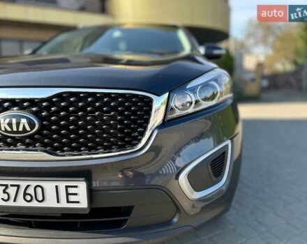 Серый Киа Соренто, объемом двигателя 2.36 л и пробегом 170 тыс. км за 14400 $, фото 16 на Automoto.ua