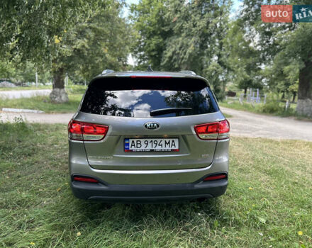Серый Киа Соренто, объемом двигателя 2.36 л и пробегом 188 тыс. км за 14999 $, фото 28 на Automoto.ua
