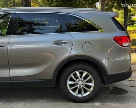 Серый Киа Соренто, объемом двигателя 2.4 л и пробегом 157 тыс. км за 14440 $, фото 9 на Automoto.ua