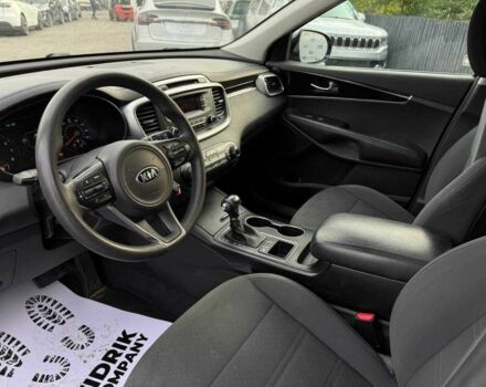 Сірий Кіа Соренто, об'ємом двигуна 2.4 л та пробігом 214 тис. км за 10900 $, фото 15 на Automoto.ua