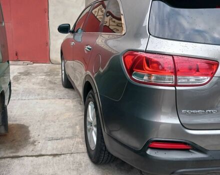 Серый Киа Соренто, объемом двигателя 2.4 л и пробегом 110 тыс. км за 14000 $, фото 2 на Automoto.ua