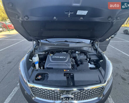 Серый Киа Соренто, объемом двигателя 2 л и пробегом 205 тыс. км за 23300 $, фото 13 на Automoto.ua