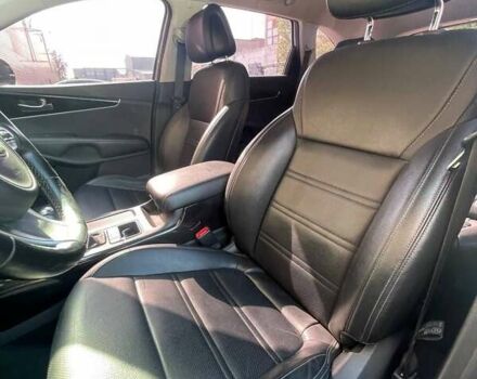 Серый Киа Соренто, объемом двигателя 2 л и пробегом 167 тыс. км за 21800 $, фото 16 на Automoto.ua