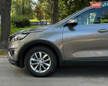 Серый Киа Соренто, объемом двигателя 2.4 л и пробегом 157 тыс. км за 14440 $, фото 10 на Automoto.ua