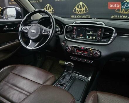 Серый Киа Соренто, объемом двигателя 2.2 л и пробегом 135 тыс. км за 21700 $, фото 17 на Automoto.ua