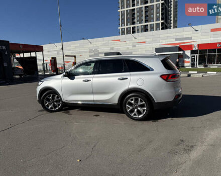 Сірий Кіа Соренто, об'ємом двигуна 2.2 л та пробігом 215 тис. км за 22500 $, фото 1 на Automoto.ua