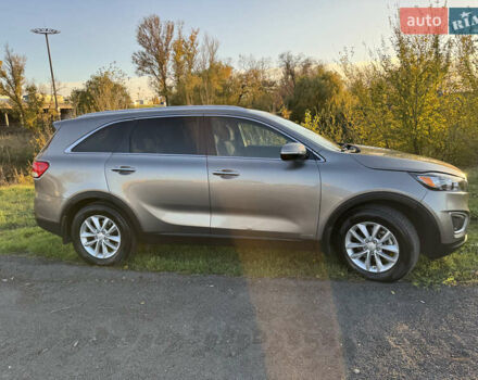 Серый Киа Соренто, объемом двигателя 2.4 л и пробегом 125 тыс. км за 14900 $, фото 7 на Automoto.ua