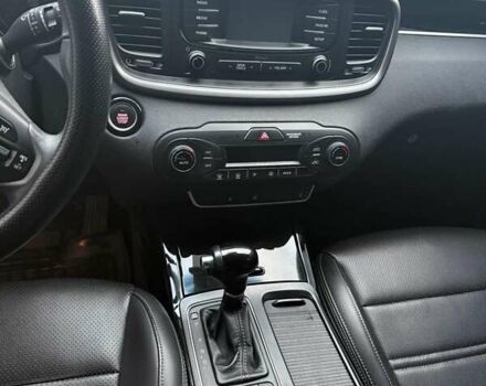 Серый Киа Соренто, объемом двигателя 2.2 л и пробегом 178 тыс. км за 22500 $, фото 12 на Automoto.ua