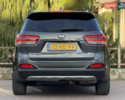 Сірий Кіа Соренто, об'ємом двигуна 2.2 л та пробігом 223 тис. км за 20750 $, фото 6 на Automoto.ua