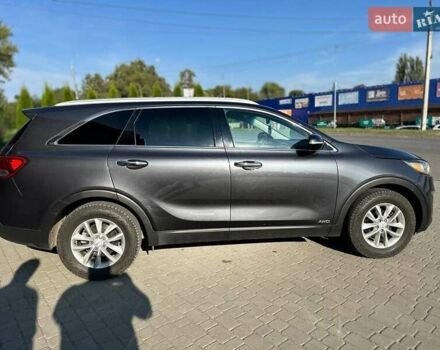 Серый Киа Соренто, объемом двигателя 2.36 л и пробегом 170 тыс. км за 14400 $, фото 11 на Automoto.ua