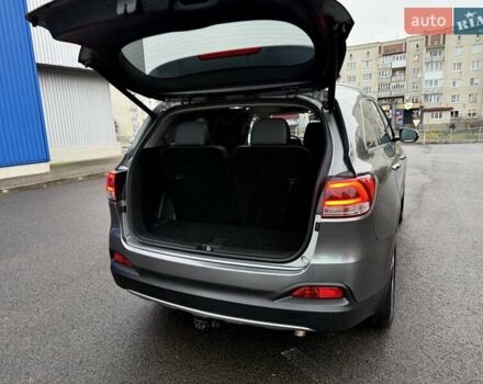 Серый Киа Соренто, объемом двигателя 2.2 л и пробегом 193 тыс. км за 21300 $, фото 19 на Automoto.ua