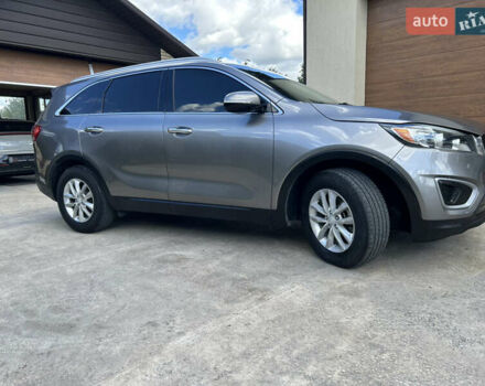 Серый Киа Соренто, объемом двигателя 2.36 л и пробегом 188 тыс. км за 14999 $, фото 3 на Automoto.ua