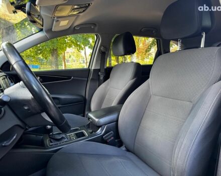 Серый Киа Соренто, объемом двигателя 2.4 л и пробегом 157 тыс. км за 14440 $, фото 17 на Automoto.ua