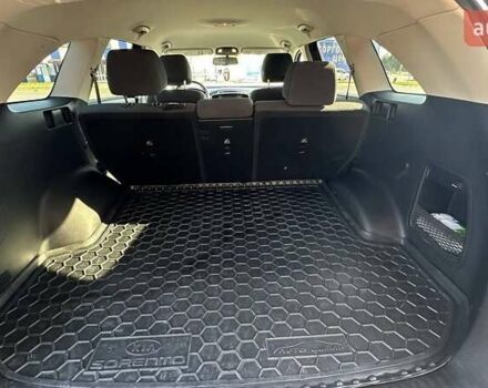 Серый Киа Соренто, объемом двигателя 2.36 л и пробегом 170 тыс. км за 14400 $, фото 22 на Automoto.ua