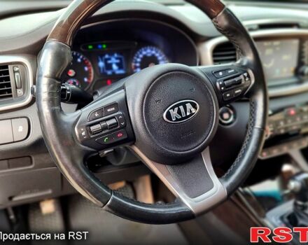 Киа Соренто 2016 в Одессе на Automoto.ua Серый Киа Соренто, объемом двигателя 2 л и пробегом 137 тыс. км за 21000 $, фото 10 на Automoto.ua