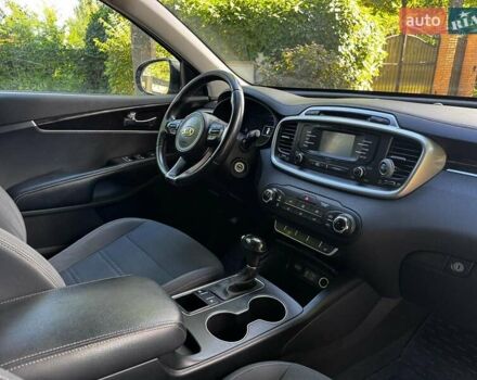 Серый Киа Соренто, объемом двигателя 2.4 л и пробегом 157 тыс. км за 14440 $, фото 27 на Automoto.ua