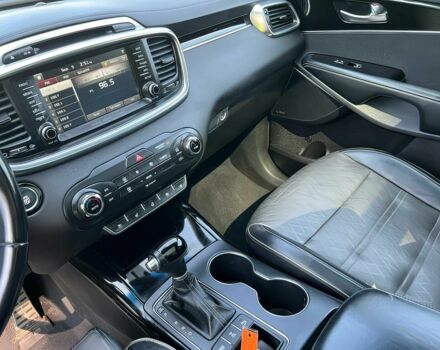Сірий Кіа Соренто, об'ємом двигуна 3.3 л та пробігом 79 тис. км за 9400 $, фото 11 на Automoto.ua