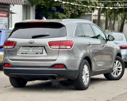 Серый Киа Соренто, объемом двигателя 2.4 л и пробегом 164 тыс. км за 15000 $, фото 4 на Automoto.ua