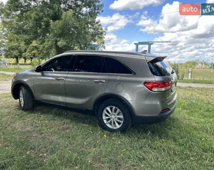 Серый Киа Соренто, объемом двигателя 2.36 л и пробегом 188 тыс. км за 14999 $, фото 30 на Automoto.ua