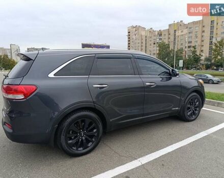 Серый Киа Соренто, объемом двигателя 3.3 л и пробегом 210 тыс. км за 17000 $, фото 6 на Automoto.ua