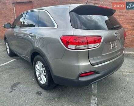 Серый Киа Соренто, объемом двигателя 2.36 л и пробегом 116 тыс. км за 19200 $, фото 7 на Automoto.ua