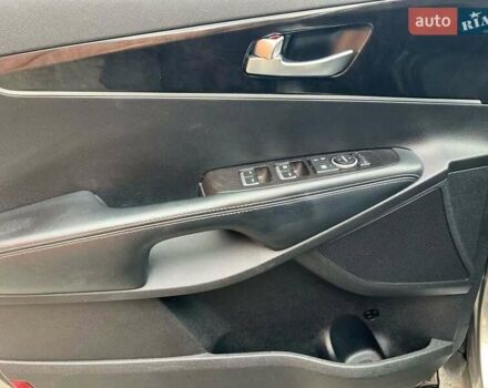 Серый Киа Соренто, объемом двигателя 2.36 л и пробегом 116 тыс. км за 19200 $, фото 13 на Automoto.ua