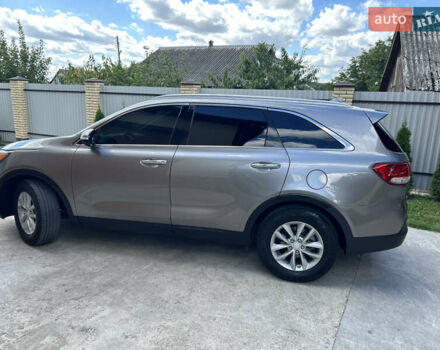 Серый Киа Соренто, объемом двигателя 2.36 л и пробегом 188 тыс. км за 14999 $, фото 10 на Automoto.ua