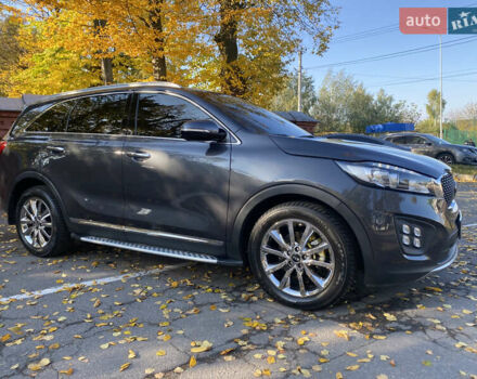 Серый Киа Соренто, объемом двигателя 2.2 л и пробегом 180 тыс. км за 25000 $, фото 2 на Automoto.ua