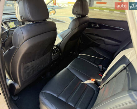 Сірий Кіа Соренто, об'ємом двигуна 2.2 л та пробігом 215 тис. км за 22500 $, фото 21 на Automoto.ua