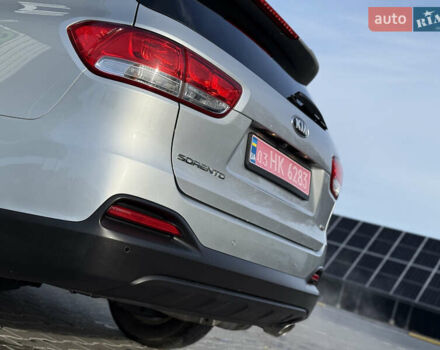 Сірий Кіа Соренто, об'ємом двигуна 0 л та пробігом 205 тис. км за 13400 $, фото 13 на Automoto.ua