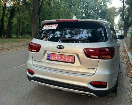 Сірий Кіа Соренто, об'ємом двигуна 2.2 л та пробігом 205 тис. км за 23800 $, фото 2 на Automoto.ua