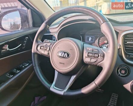 Сірий Кіа Соренто, об'ємом двигуна 2 л та пробігом 224 тис. км за 20500 $, фото 18 на Automoto.ua