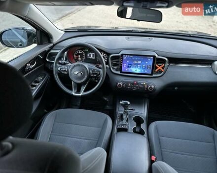 Серый Киа Соренто, объемом двигателя 2.36 л и пробегом 108 тыс. км за 14700 $, фото 19 на Automoto.ua