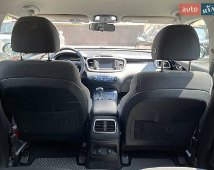 Серый Киа Соренто, объемом двигателя 2.4 л и пробегом 125 тыс. км за 15200 $, фото 17 на Automoto.ua